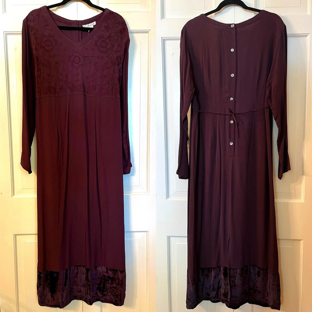 Karavan Vintage Dark Burgundy Black Velvet Embroidered Button Back Dress 16 NEW!